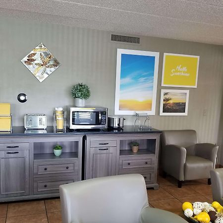 Days Inn By Wyndham Форт Колинс Екстериор снимка
